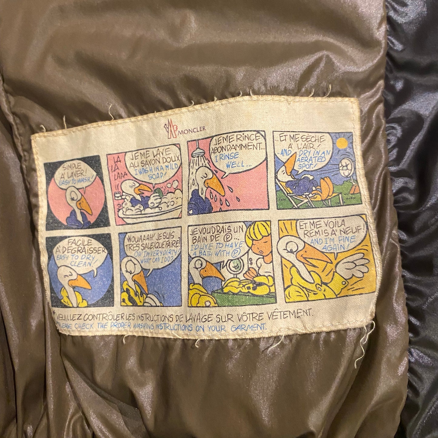 MONCLER PUFFER JACKET (S)