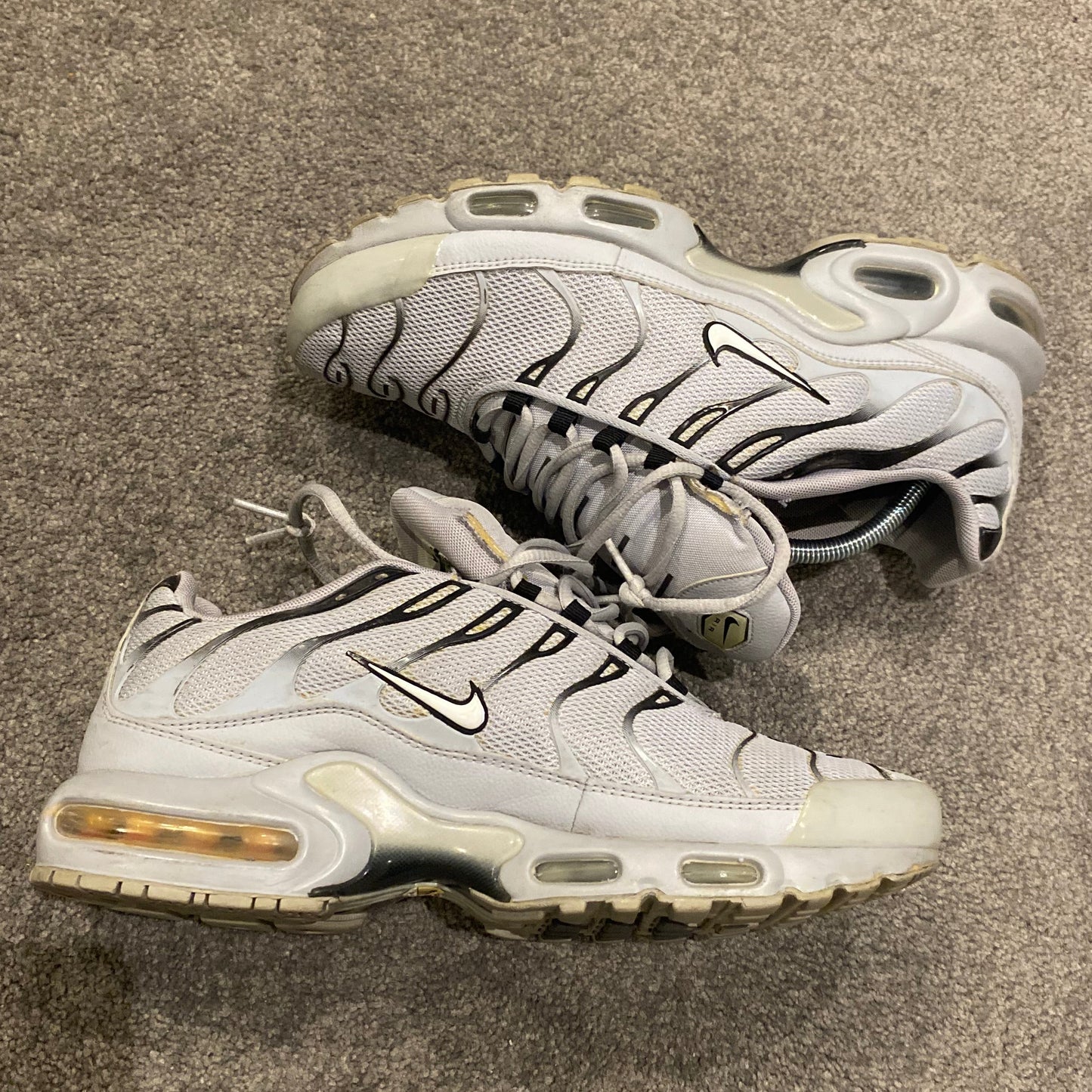 NIKE TN 'WOLF GREYS' (10.5)