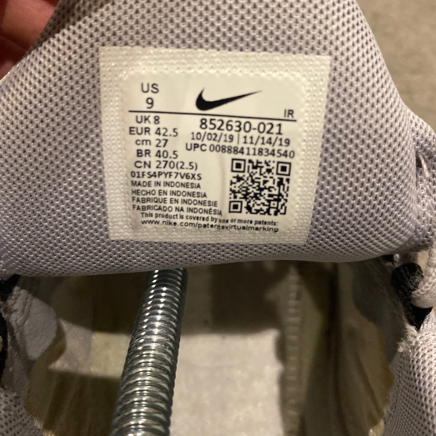 NIKE TN 'WOLF GREYS' (9)